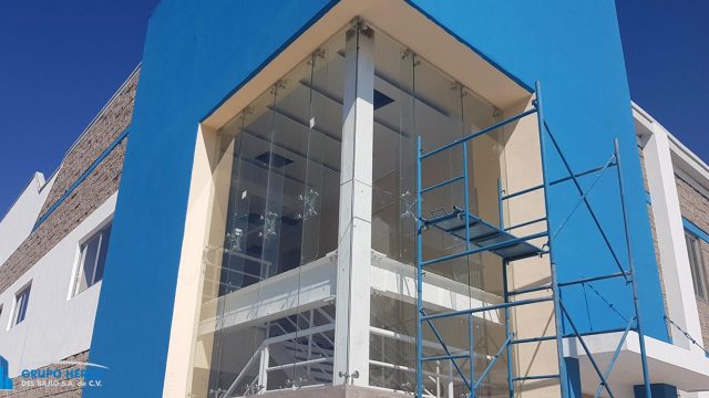 Fachada Ultrafibras